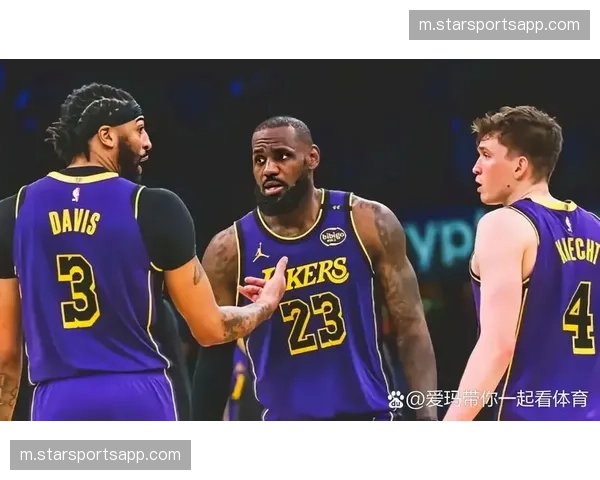 湖人关键时刻执行力提升 末节得分能力保持稳定输出 湖人关键时刻执行力提升 末节得分能力保持稳定输出